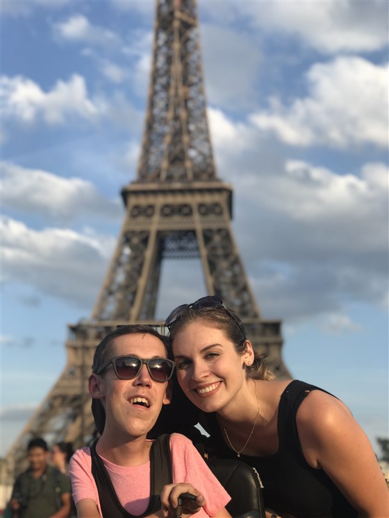 Shane and Hannah in front of eiffel tower